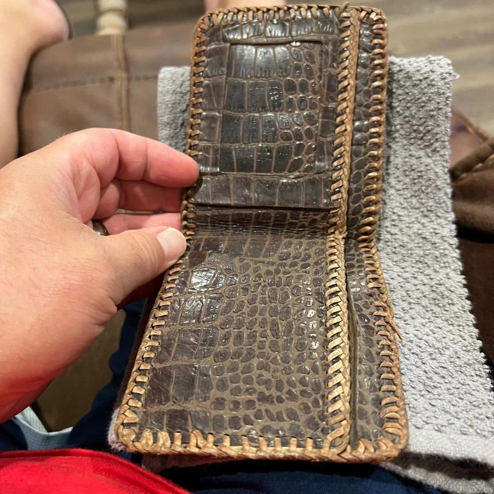 Vintage Alligator Crocodile Leather Bifold Wallet Brown Whipstitch Western Mens